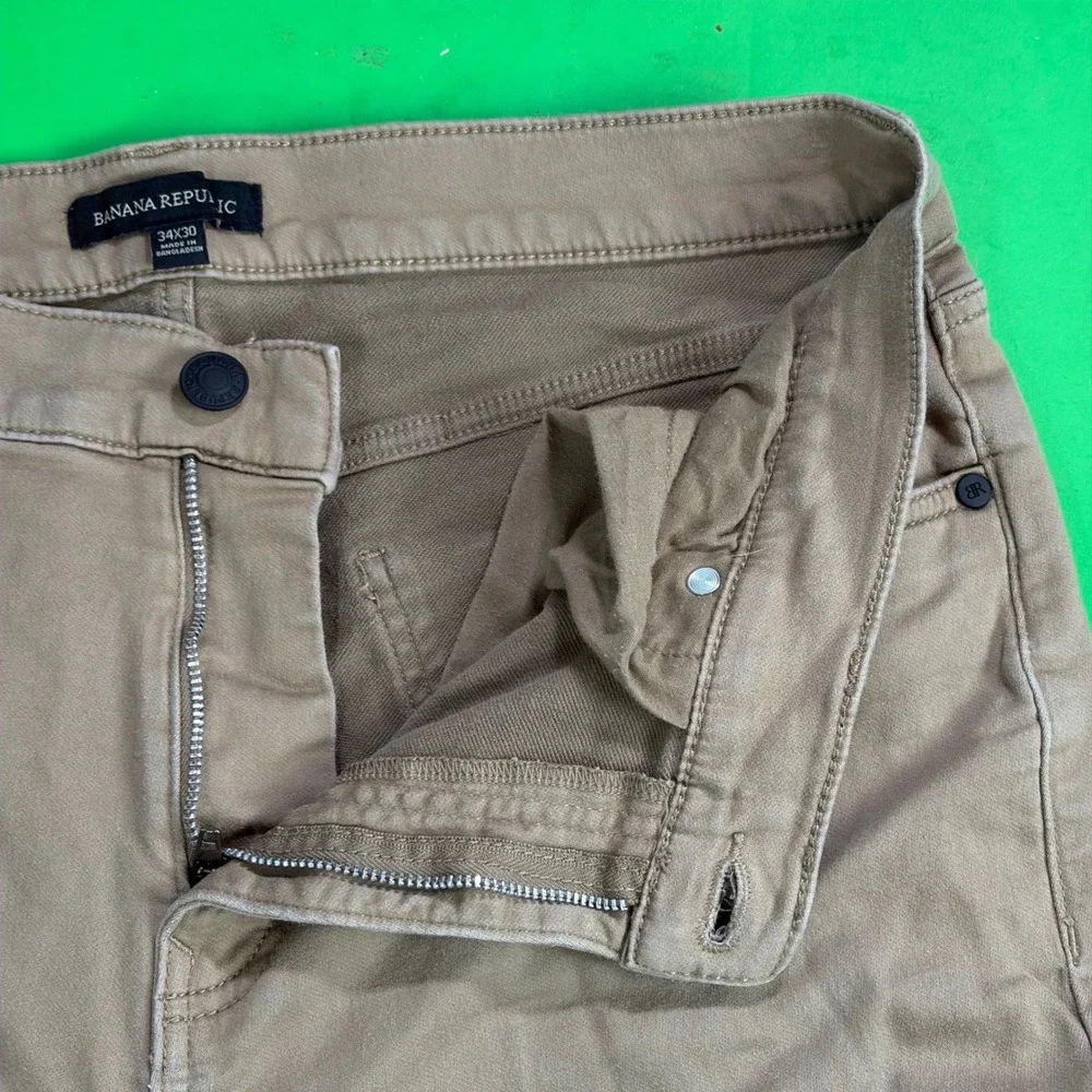 Banana Republic Distressed Jeans Mens 34/30 Khaki Denim Pants Straight Leg Chino